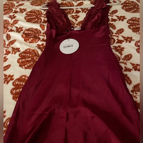 Princess Polly red mini dress - Picture 2 of 4